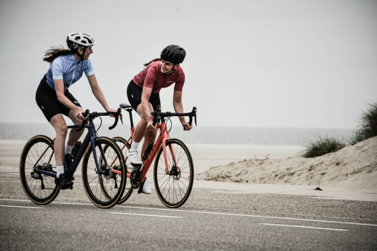 The Pro’s (and Con’s) of Cycling